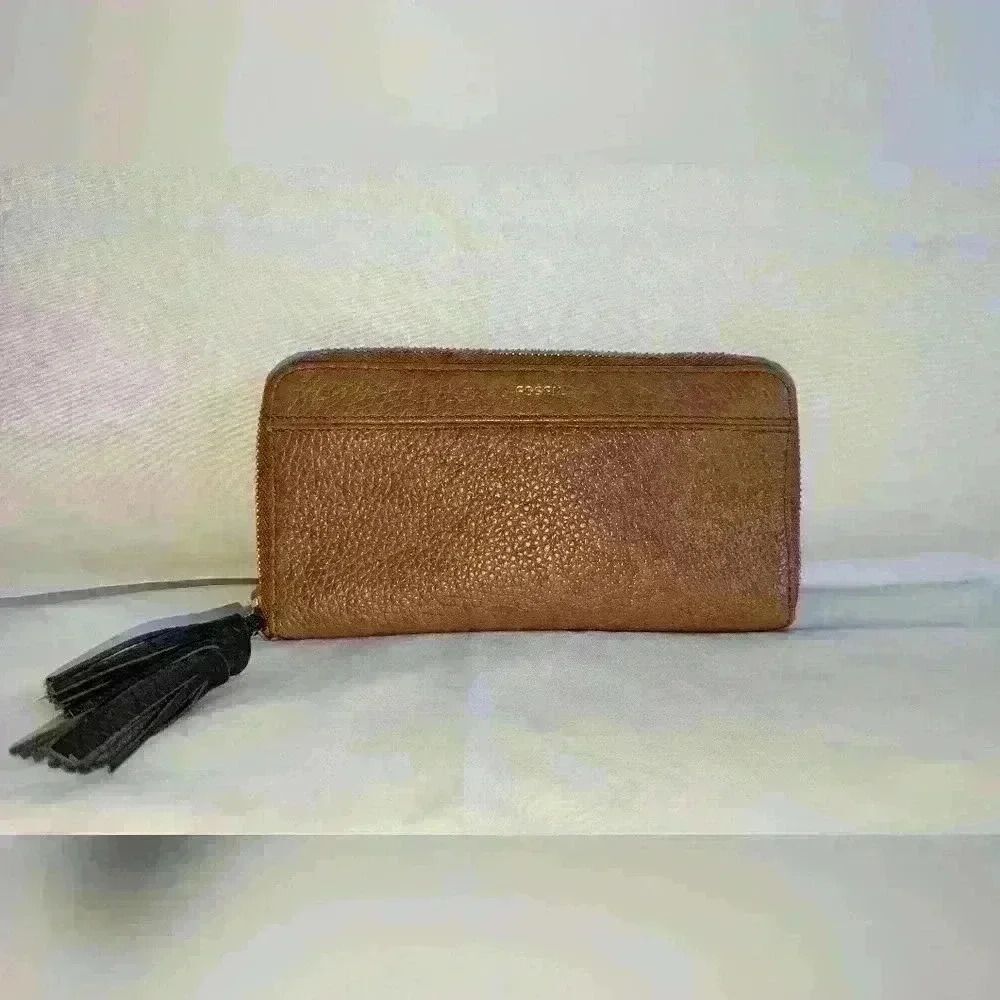 Brown Pebble Leather Fossil Zipper Wallet with Black Leathers Tassle